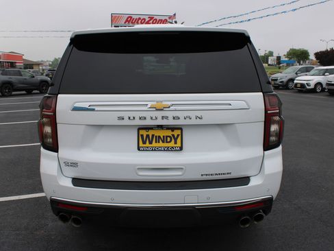Used 2023 Chevrolet Suburban Premier AWD/4WD image 7