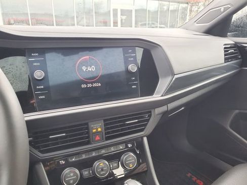 Used 2021 Volkswagen Jetta GLI Autobahn image 20