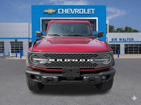 Used 2025 Ford Bronco Badlands AWD/4WD image 2