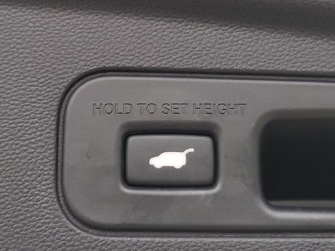 Used 2024 Acura MDX SH-AWD w/ Technology Package image 11