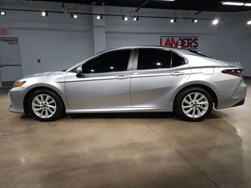 Used 2024 Toyota Camry LE FWD image 4