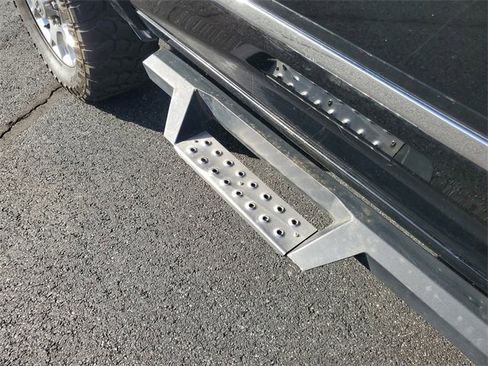 Used 2019 RAM 2500 Laramie image 10