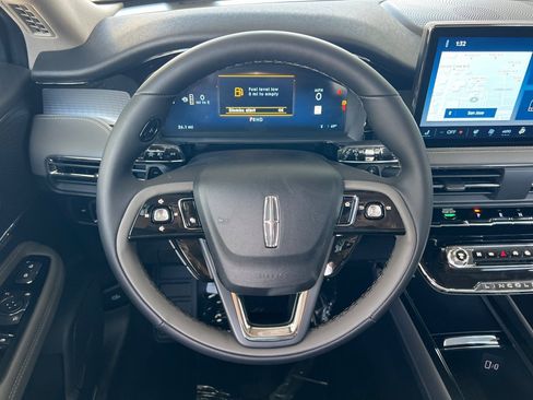 New 2025 Lincoln Corsair AWD w/ Equipment Group 101A image 12