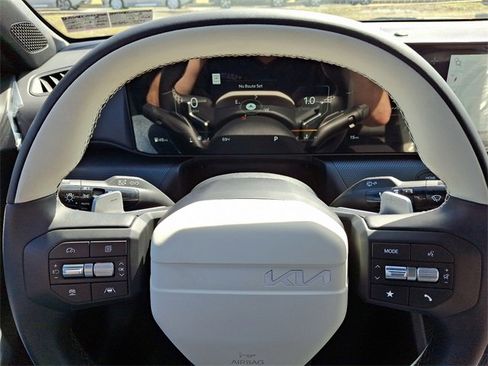 New 2025 Kia K4 GT-Line Turbo image 13