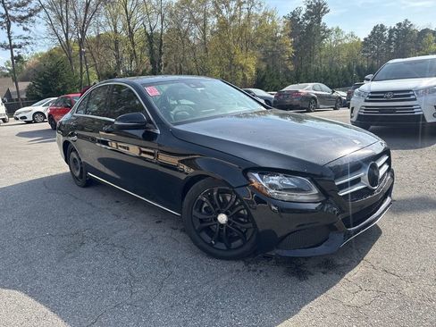 Used 2017 Mercedes-Benz C 300 Sedan image 6