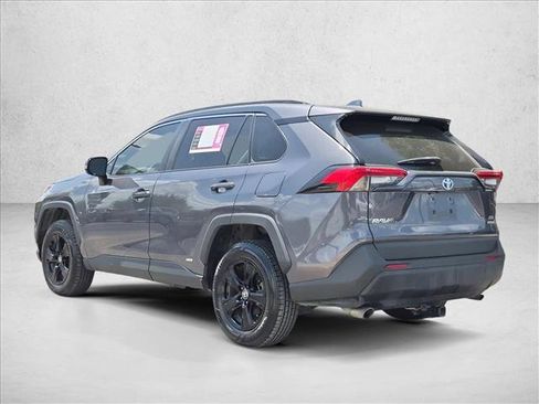 Used 2022 Toyota RAV4 XLE w/ Convenience Package AWD/4WD image 8