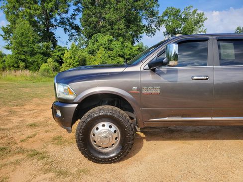 Used 2017 RAM 3500 Laramie Longhorn AWD/4WD image 19