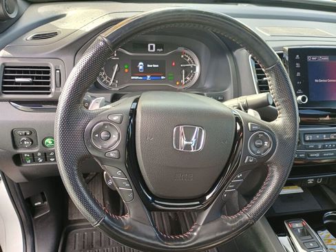 Used 2022 Honda Ridgeline Black Edition image 12