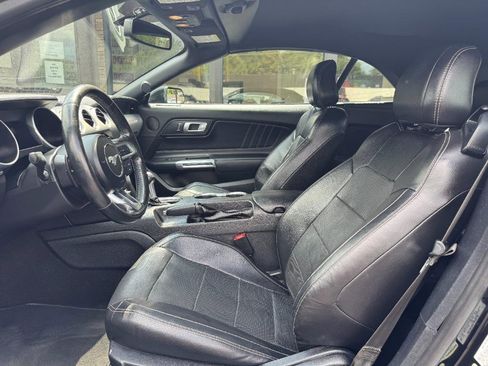 Used 2020 Ford Mustang Premium image 14