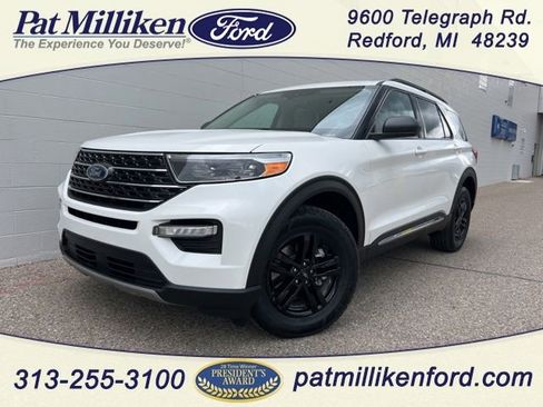 Certified 2023 Ford Explorer XLT w/ Equipment Group 202A AWD/4WD image 1