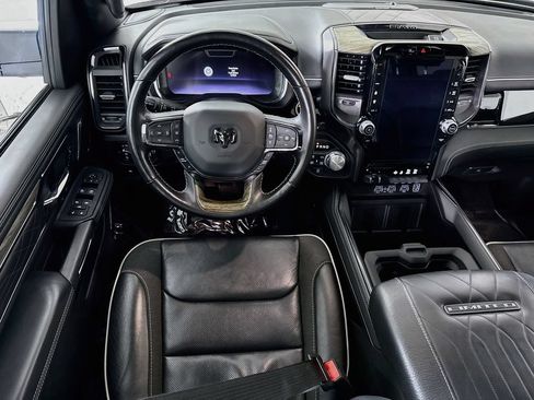 Used 2025 RAM 1500 Limited AWD/4WD image 4