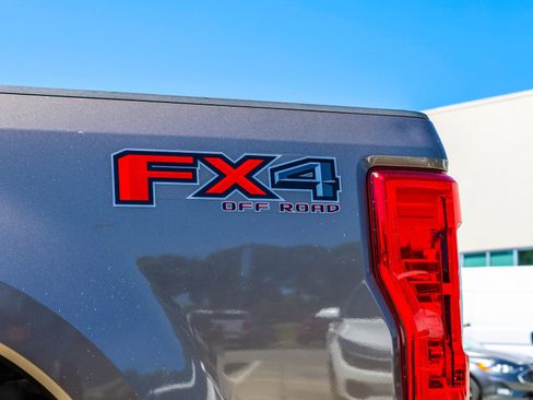 Used 2019 Ford F250 King Ranch AWD/4WD image 9