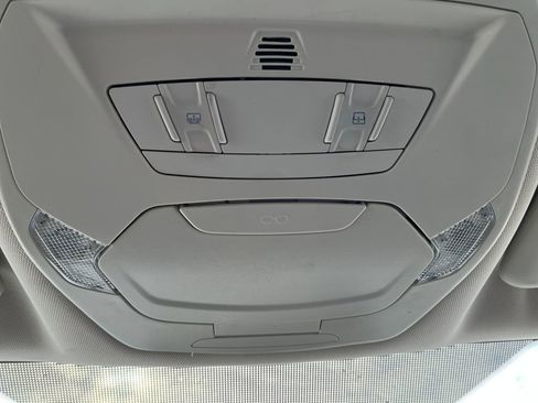 Used 2017 Ford Escape SE w/ Equipment Group 201A image 32