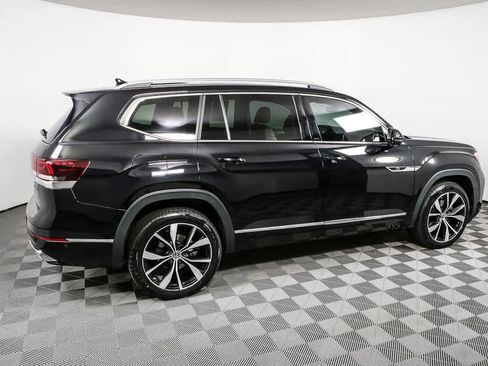 Certified 2024 Volkswagen Atlas SEL Premium R-Line AWD/4WD image 29