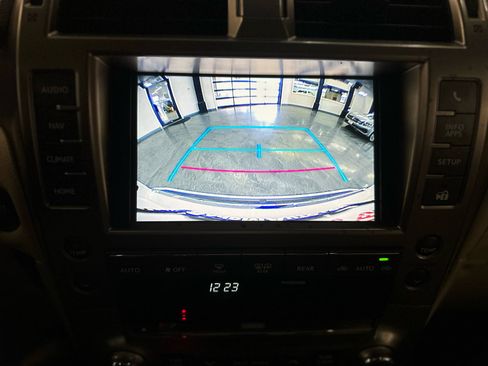 Used 2018 Lexus GX 460 Premium w/ Premium Package image 25