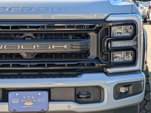 New 2026 Ford F250 Lariat w/ Black Appearance Package AWD/4WD image 8