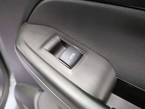 Used 2023 Chevrolet TrailBlazer LS image 38