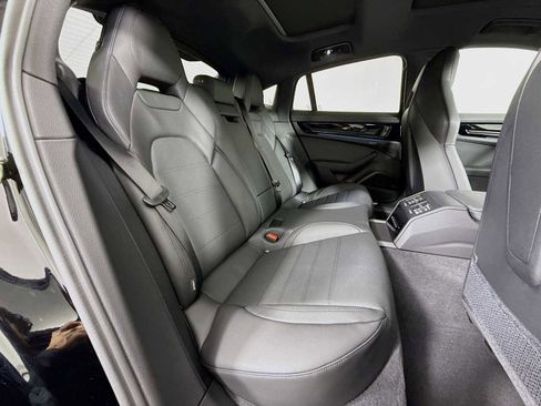 New 2026 Porsche Panamera image 28