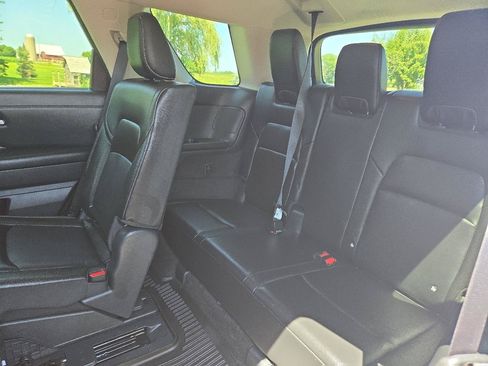 Used 2024 Nissan Pathfinder SL w/ Cargo Package AWD/4WD image 11