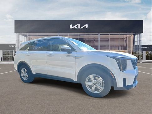 New 2026 Kia Sorento LX image 2