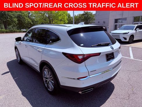 Used 2023 Acura MDX SH-AWD w/ Advance Package image 5