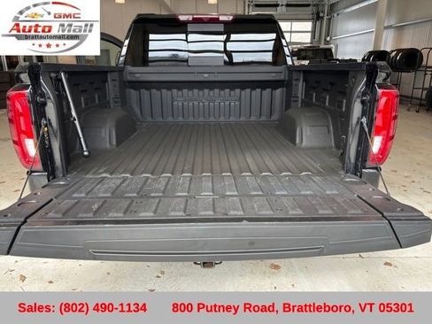 Used 2023 GMC Sierra 1500 Denali AWD/4WD image 25