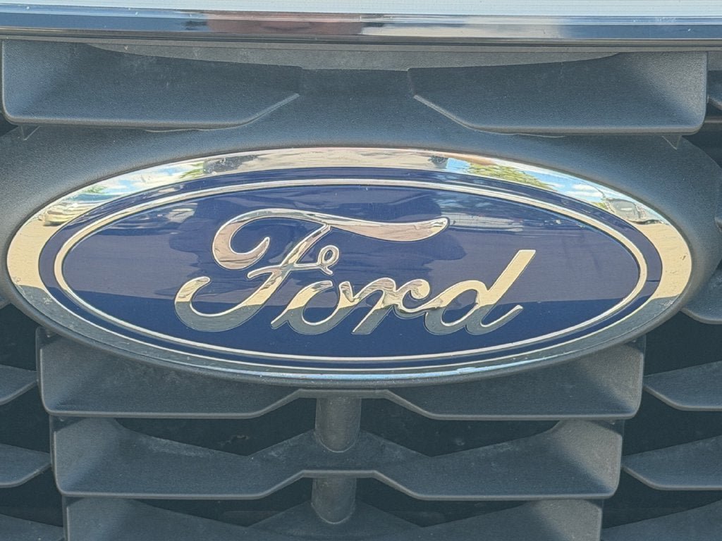 Used 2025 Ford Escape Platinum AWD/4WD image 34