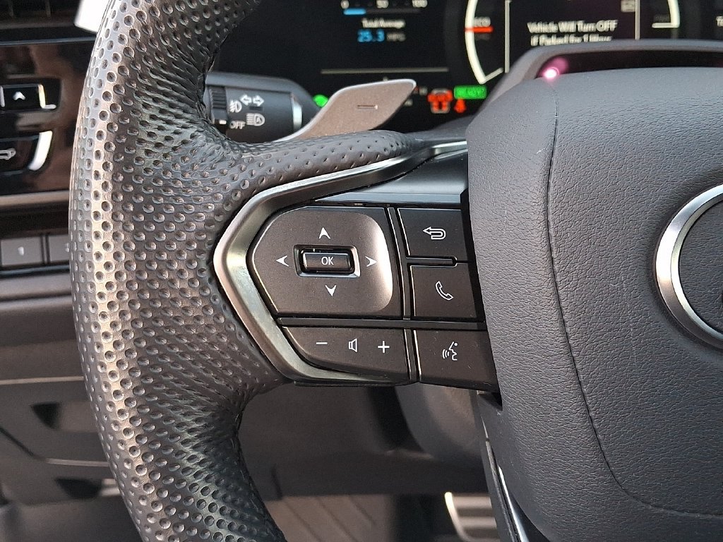 Used 2026 Lexus TX 500h AWD w/ Technology Package image 25