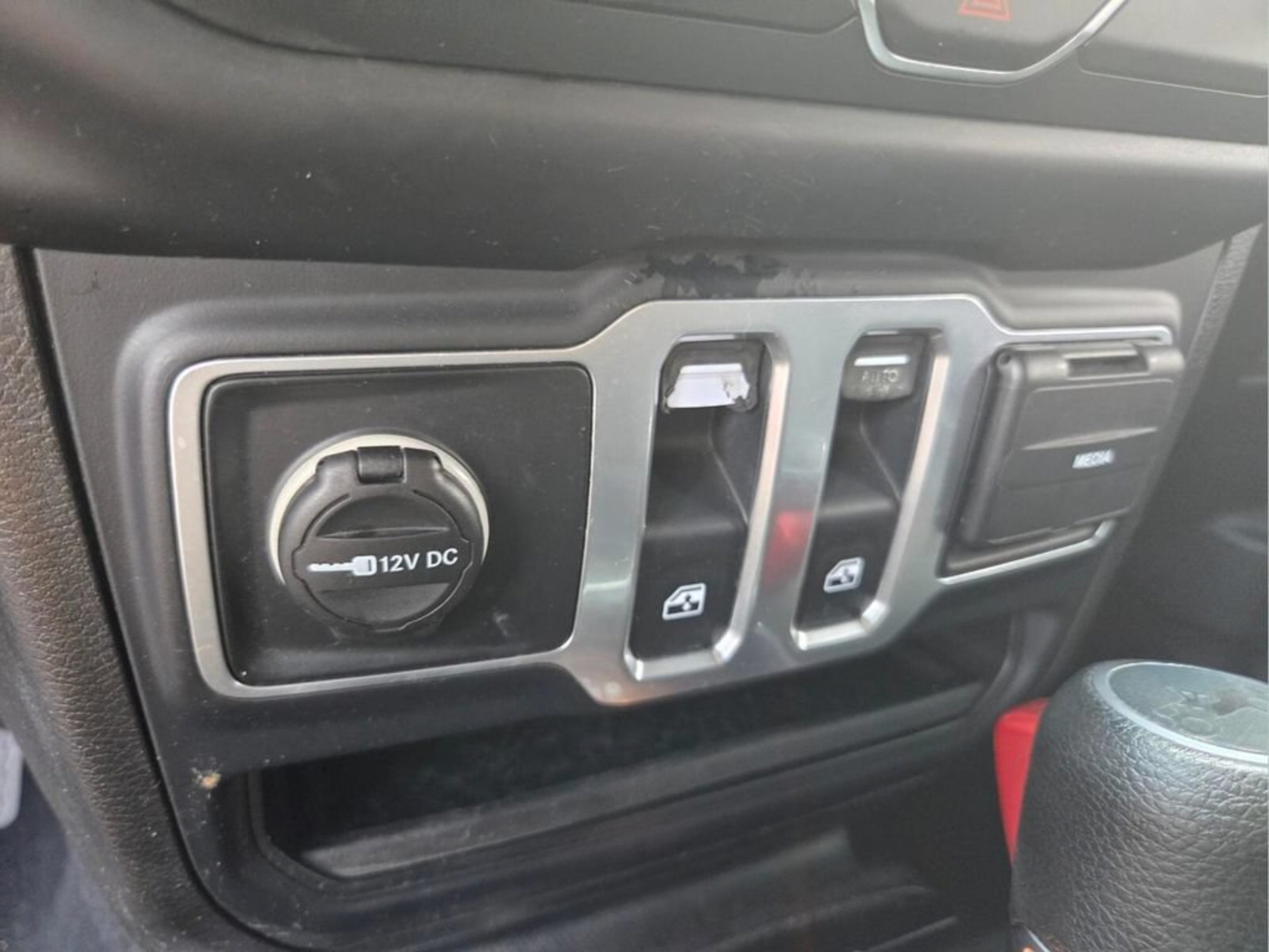 Used 2019 Jeep Wrangler Sport AWD/4WD image 19