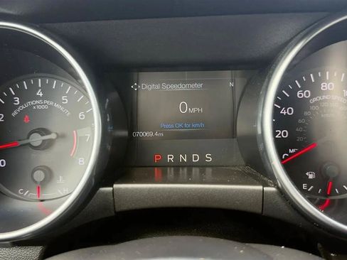 Used 2018 Ford Mustang Premium RWD image 25