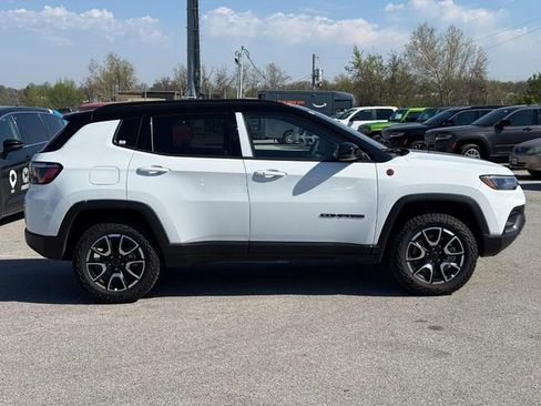 New 2026 Jeep Compass Trailhawk AWD/4WD image 2