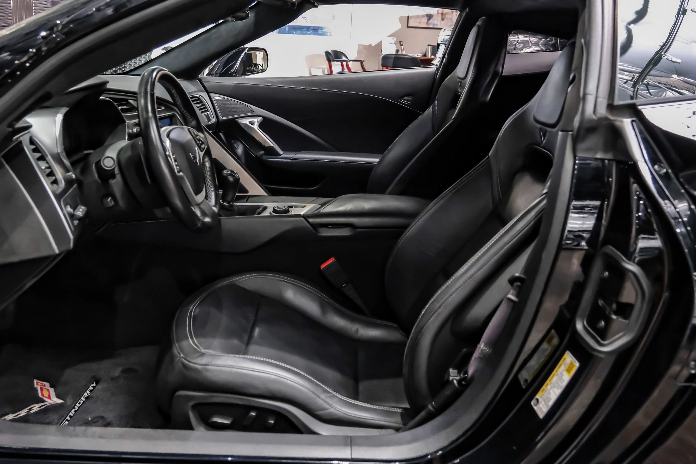 Used 2015 Chevrolet Corvette Stingray Coupe w/ 3LT Preferred Equipment Group RWD image 4
