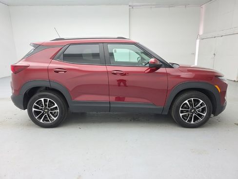 Certified 2024 Chevrolet TrailBlazer LT w/ Driver Confidence Package FWD image 13