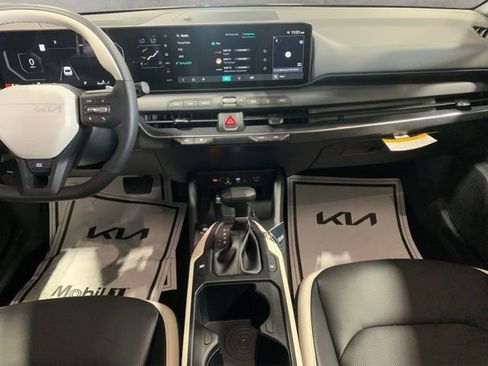 New 2026 Kia K4 GT-Line FWD image 13
