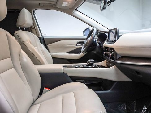 Used 2021 Nissan Rogue SL image 17