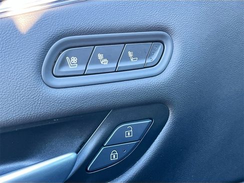 Certified 2024 Cadillac Escalade ESV Sport image 19