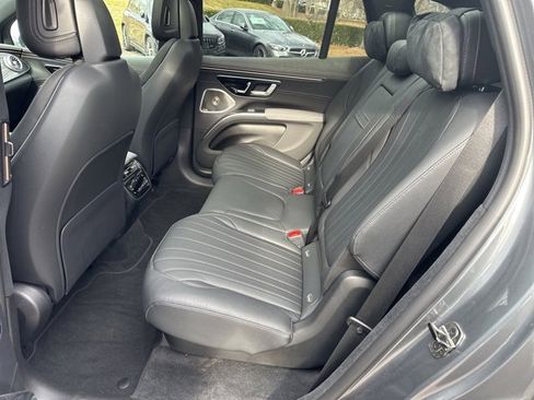 Used 2023 Mercedes-Benz EQS 450+ SUV image 9