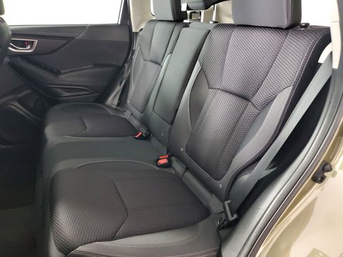 Used 2024 Subaru Forester Premium AWD/4WD image 16