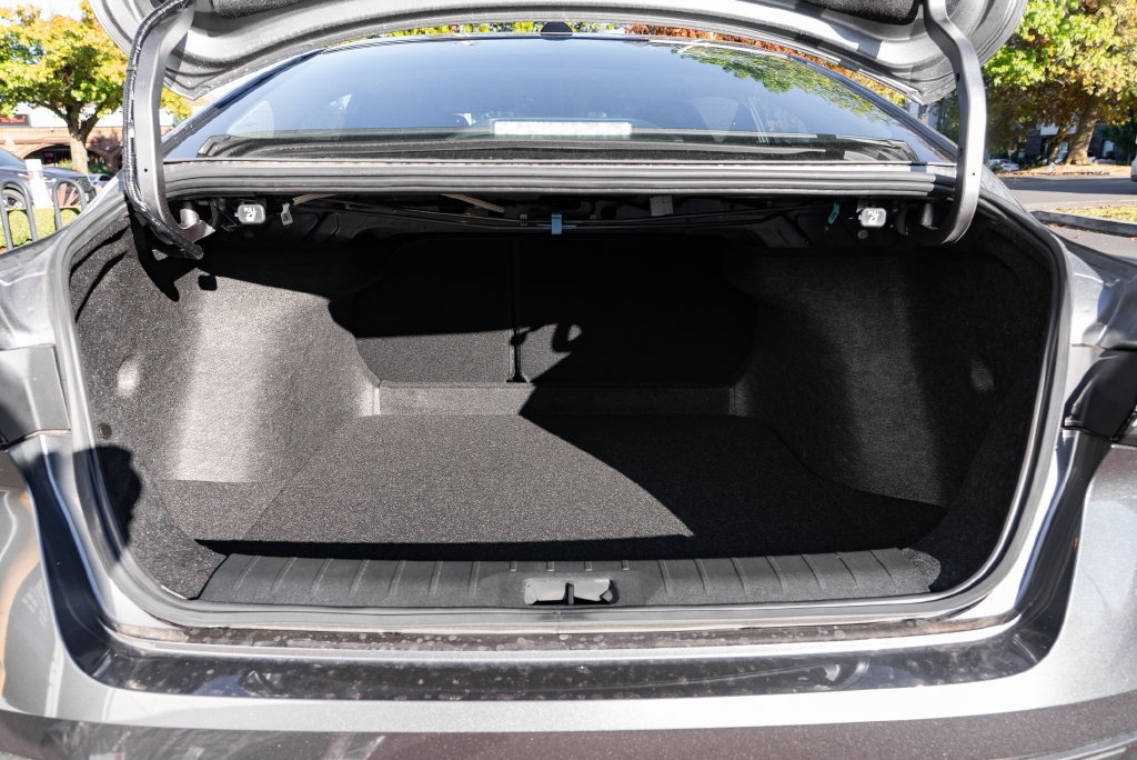 New 2027 Nissan Sentra S w/ Floor Mat Package FWD image 8