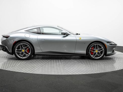 Certified 2024 Ferrari Roma image 9