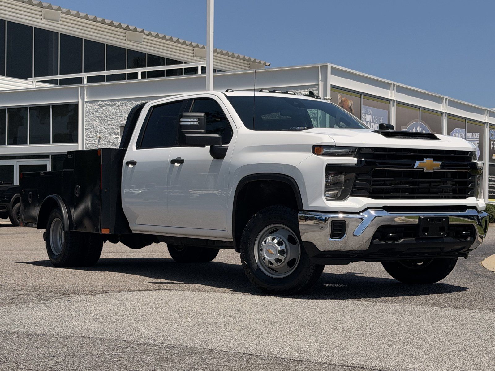 Used 2025 Chevrolet Silverado 3500 W/T w/ WT Convenience Package AWD/4WD image 2