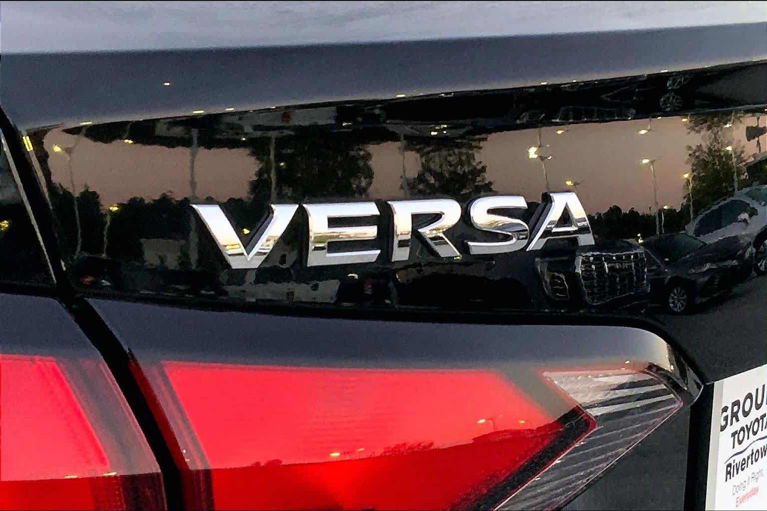 Used 2023 Nissan Versa S w/ Trunk Package FWD image 28
