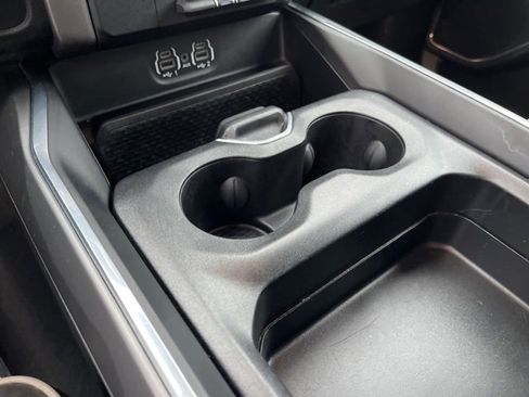 Used 2024 RAM 1500 Laramie image 29