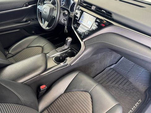 Certified 2020 Toyota Camry SE FWD image 14