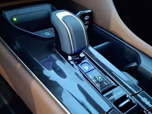 New 2026 Toyota Crown Signia image 10