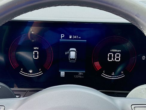 Used 2025 Hyundai Kona SEL image 11