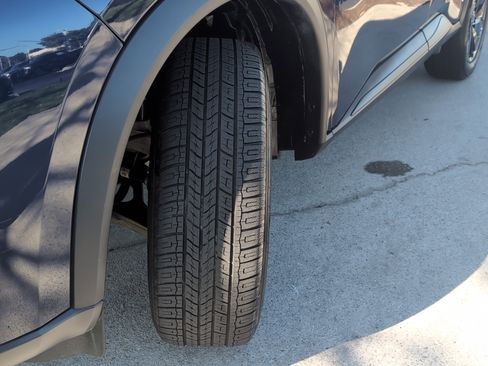 Used 2024 Nissan Rogue SV image 12