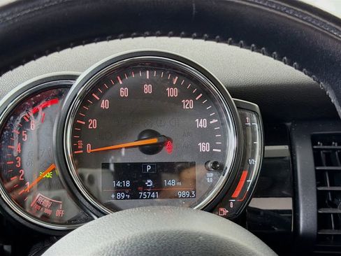Used 2019 MINI Cooper 2-Door Hardtop w/ Signature Upholstery Package FWD image 15