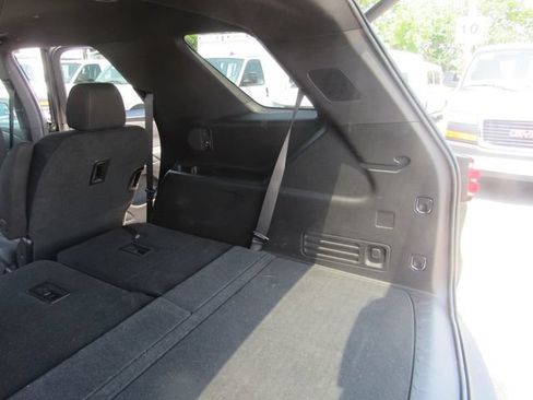 Used 2023 Chevrolet Traverse LT AWD/4WD image 27