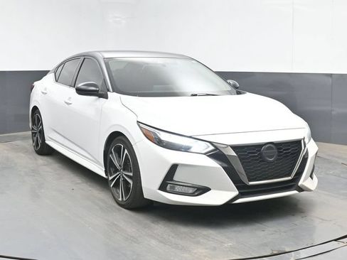 Used 2021 Nissan Sentra SR FWD image 2